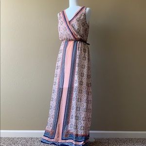 a.n.a LIGHT SUMMER DRESS LINED & WITH BRAIDED BELT